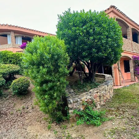 Liliana Βίλα Portu Sa Ruxi (Sardinia)